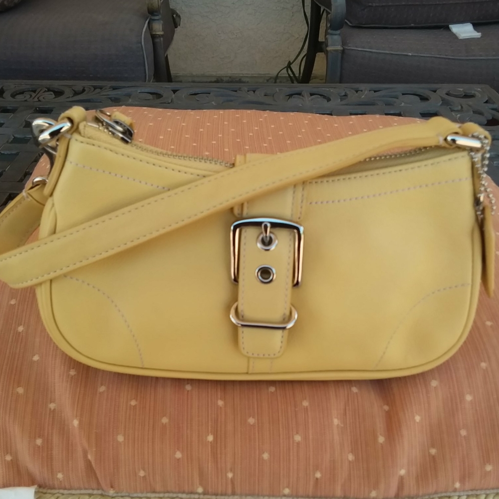 Purse - Picture 2 of 3